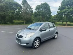 Silber Gebraucht 2008 Toyota Yaris Cool Kleinwagen | 2.990 € (Fairer Preis)