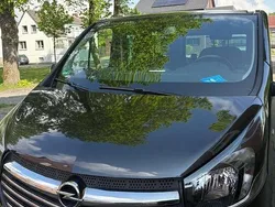 Schwarz Gebraucht 2017 Opel Vivaro Van | 13.000 € (Fairer Preis)