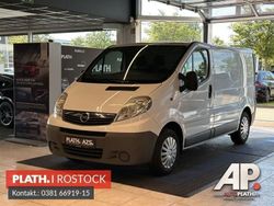 Weiß Gebraucht 2014 Opel Vivaro Van / Kleinbus | 6.990 €