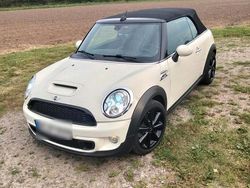 Weiß Gebraucht 2010 Mini Cooper Cabriolet Cabrio | 9.000 € (Fairer Preis)