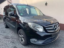 Schwarz Gebraucht 2015 Mercedes Citan 111 Van / Kleinbus | 4.999 € (Fairer Preis)