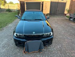 Schwarz Gebraucht 2002 BMW 318 Cabriolet Cabrio | 9.999 €