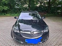 Schwarz Gebraucht 2015 Opel Insignia Business Kombi | 11.000 € (Fairer Preis)