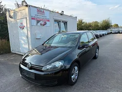 Schwarz Gebraucht 2010 VW Golf VI Limousine | 2.800 € (Guter Preis)