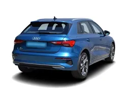 Blau Gebraucht 2021 Audi A3 Sportback Ambiente Limousine | 30.749 € (Fairer Preis)