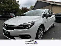 Weiß Gebraucht 2021 Opel Astra Edition Kombi | 9.599 € (Guter Preis)