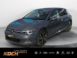 Delfingrau metallic Gebraucht 2022 VW Golf VIII Style Limousine | 26.430 € (Guter Preis)