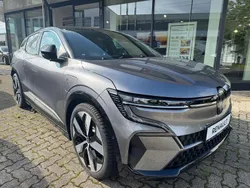 Schwarz Neu 2025 Renault Mégane Techno Limousine | 45.690 €