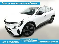 Eisweiß Gebraucht 2022 Renault Mégane Equilibre Limousine | 23.345 € (Superpreis)