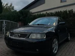 Schwarz Gebraucht 2002 Audi A3 Kleinwagen | 1.200 € (Fairer Preis)