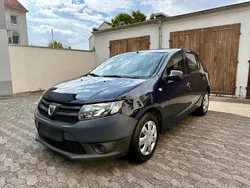 Blau Gebraucht 2014 Dacia Sandero Basis Kleinwagen | 3.600 € (Guter Preis)