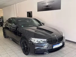 Sophistograu brillanteffekt Gebraucht 2018 BMW 530 M Sport Limousine | 33.699 € (Etwas zu teuer)