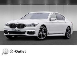 Weiss Gebraucht 2017 BMW 750 Sport Line Limousine | 29.800 € (Fairer Preis)