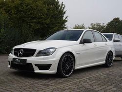 Weiß Gebraucht 2014 Mercedes C63 AMG AMG Limousine | 45.990 € (Fairer Preis)