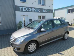 Grau Gebraucht 2009 Mercedes B180 Van / Kleinbus | 7.890 € (Etwas zu teuer)