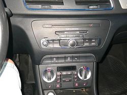 Gelb Gebraucht 2013 Audi Q3 SUV | 12.500 € (Fairer Preis)