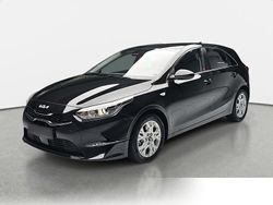 Metallic Gebraucht 2024 Kia Ceed Vision Kleinwagen | 23.340 € (Fairer Preis)