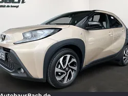 Beige Neu 2025 Toyota Aygo Kleinwagen | 21.370 €