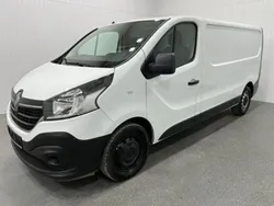 Arktisweiss Gebraucht 2021 Renault Trafic Van | 15.790 € (Fairer Preis)