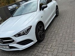 Weiß Gebraucht 2020 Mercedes CLA250e AMG line Limousine | 27.000 € (Etwas zu teuer)