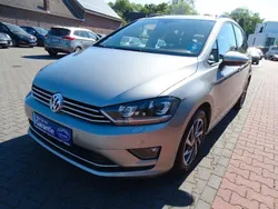 Silber Gebraucht 2017 VW Golf Sportsvan Sound Van / Kleinbus | 13.980 € (Fairer Preis)