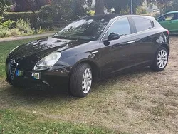 Schwarz Gebraucht 2012 Alfa Romeo Giulietta Turismo Kleinwagen | 5.500 € (Fairer Preis)