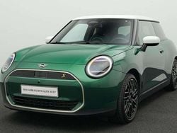 Grün Gebraucht 2024 Mini Cooper SE Favoured Kleinwagen | 34.228 € (Etwas zu teuer)