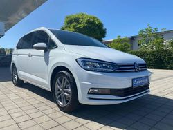 Pure white sonderfarbe uni Gebraucht 2022 VW Touran Highline Van / Kleinbus | 28.390 € (Guter Preis)