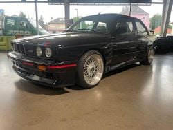 Schwarz Gebraucht 1990 BMW M3 Sport Line Coupé | 138.900 €