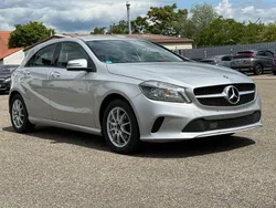 Silber Gebraucht 2017 Mercedes A180 Limousine | 6.000 €