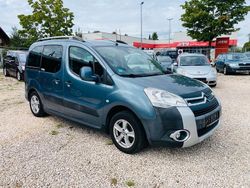 Blau Gebraucht 2010 Citroën Berlingo Van / Kleinbus | 5.950 € (Teuer)