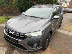 Grau Gebraucht 2024 Dacia Jogger Expression Van / Kleinbus | 19.900 € (Fairer Preis)