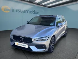 Silber Gebraucht 2021 Volvo V60 Momentum Kombi | 32.799 € (Teuer)