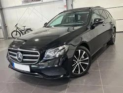 Schwarz Gebraucht 2020 Mercedes E300 Limousine | 23.995 € (Etwas zu teuer)