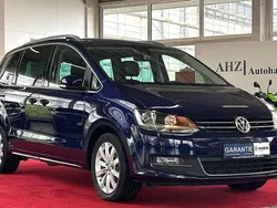Atlantic blue metallic Gebraucht 2018 VW Sharan Highline Van / Kleinbus | 23.999 € (Fairer Preis)