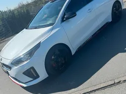 Weiß Gebraucht 2020 Kia ProCeed GT Kleinwagen | 21.900 € (Fairer Preis)