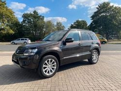 Braun Gebraucht 2013 Suzuki Grand Vitara SUV | 7.650 € (Superpreis)