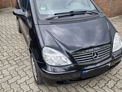 Schwarz Gebraucht 2001 Mercedes A140 Elegance Van / Kleinbus | 1.899 € (Fairer Preis)