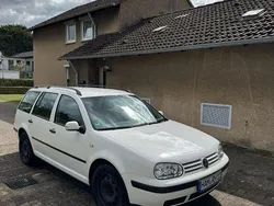 Weiß Gebraucht 2005 VW Golf IV Basis Kombi | 2.000 € (Fairer Preis)