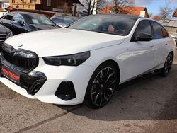Weiß Gebraucht 2024 BMW 520 M Sport Limousine | 49.900 € (Teuer)