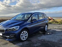 Blau Gebraucht 2020 BMW 220 Gran Tourer Luxury Line Van / Kleinbus | 26.999 € (Etwas zu teuer)