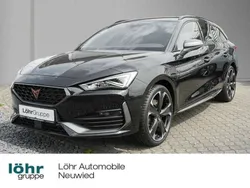 Mitternachtsschwarz metallic Gebraucht 2021 Cupra Leon Kombi | 25.980 € (Fairer Preis)