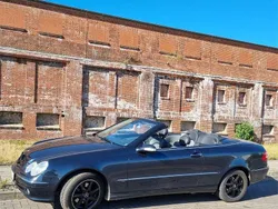 Blau Gebraucht 2005 Mercedes CLK200 Avantgarde Cabrio | 8.990 € (Guter Preis)