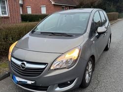 Grau Gebraucht 2014 Opel Meriva Style Van / Kleinbus | 8.900 € (Fairer Preis)