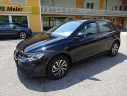 Schwarz Gebraucht 2023 VW Polo Life Limousine | 20.790 € (Fairer Preis)