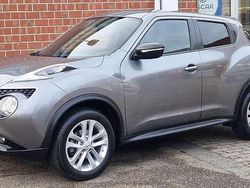 Grau Gebraucht 2015 Nissan Juke SUV | 9.690 € (Fairer Preis)