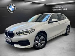 Weiß Gebraucht 2024 BMW 118 Advantage Kleinwagen | 26.580 € (Fairer Preis)