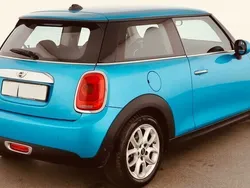 Blau Gebraucht 2015 Mini ONE Kleinwagen | 9.000 € (Etwas zu teuer)
