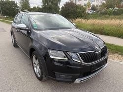 Schwarz Gebraucht 2018 Skoda Octavia Limousine | 10.567 €
