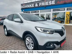 Weiß Gebraucht 2015 Renault Kadjar XMOD SUV | 13.499 € (Fairer Preis)